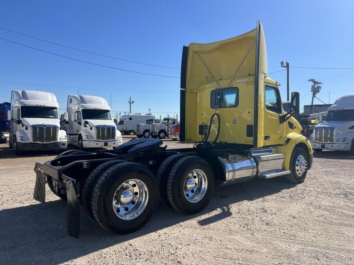 2021 Peterbilt 579-3