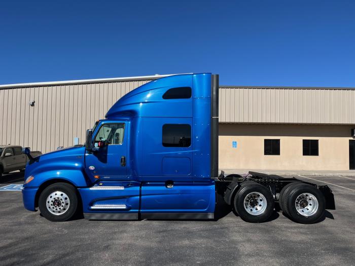 2022 International LT625-2