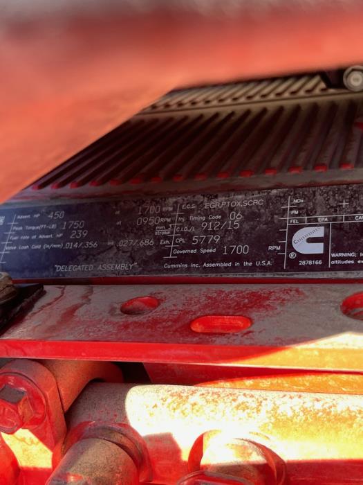 2022 International LT625-27