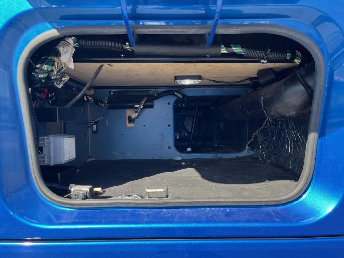 2022 International LT625-28