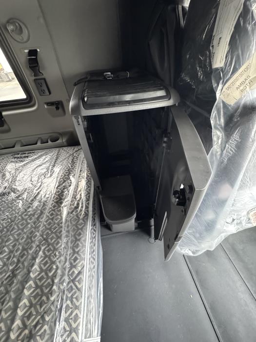 2026 International LT625-16