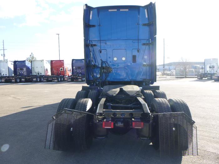 2022 International LT625-4