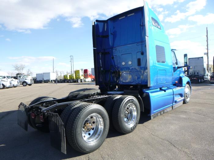 2022 International LT625-5