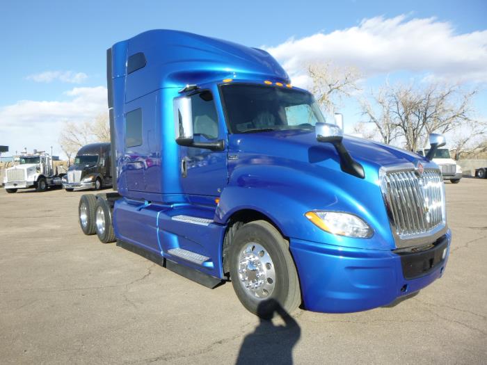 2022 International LT625-7