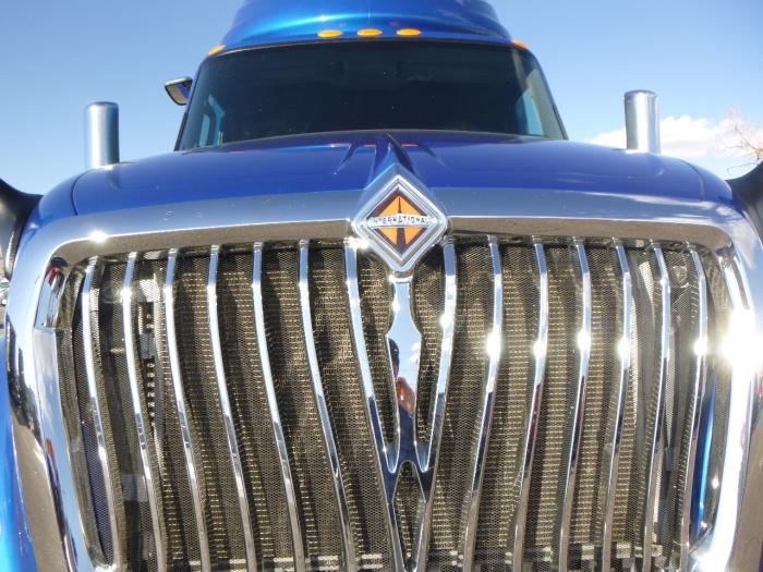 2022 International LT625-9