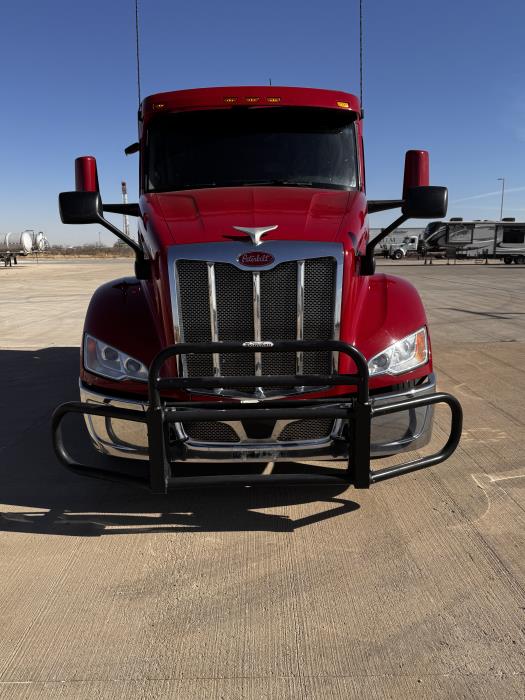 2022 Peterbilt 579-3