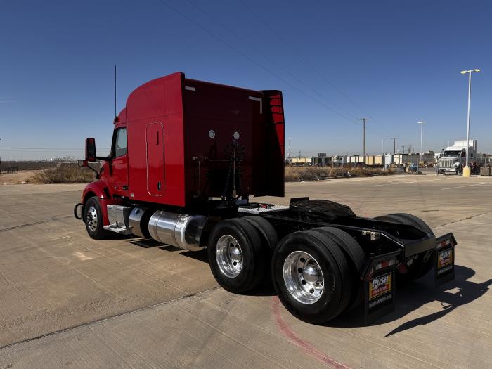 2022 Peterbilt 579-6
