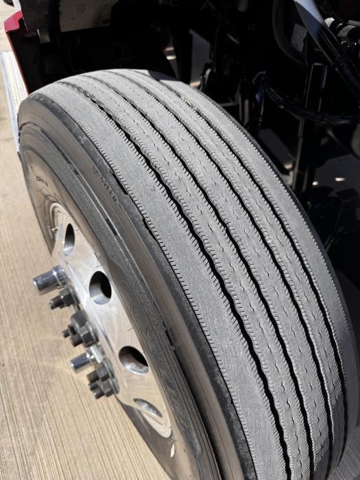 2022 Peterbilt 579-16