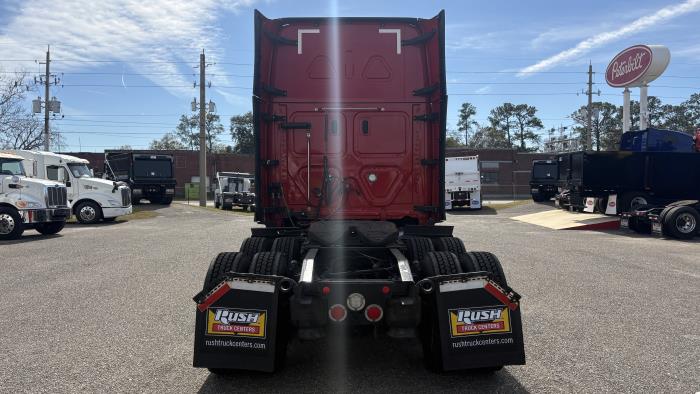 2022 Freightliner Cascadia-4