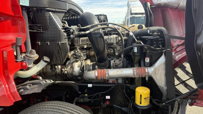 2022 Freightliner Cascadia-23