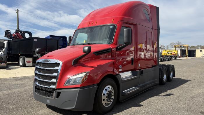 2022 Freightliner Cascadia-1