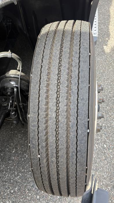 2022 Freightliner Cascadia-25