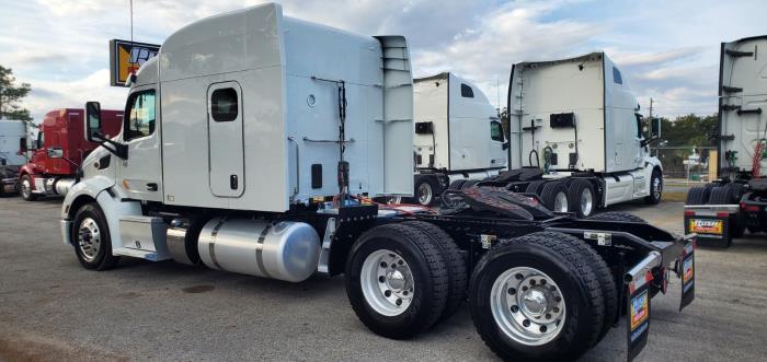 2022 Peterbilt 579-7