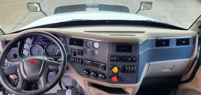 2022 Peterbilt 579-20