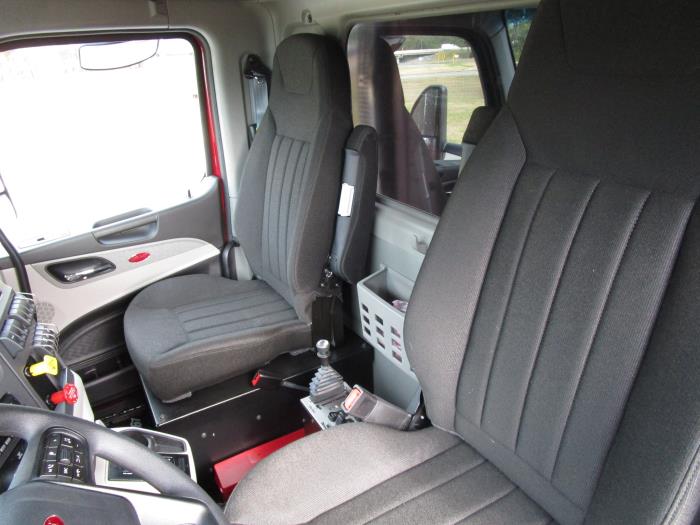 2026 Peterbilt 567-15