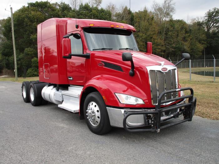 2022 Peterbilt 579-2