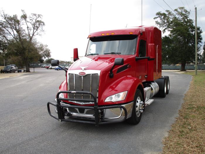 2022 Peterbilt 579-3