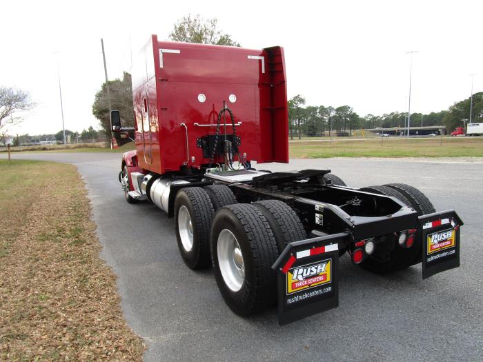 2022 Peterbilt 579-5