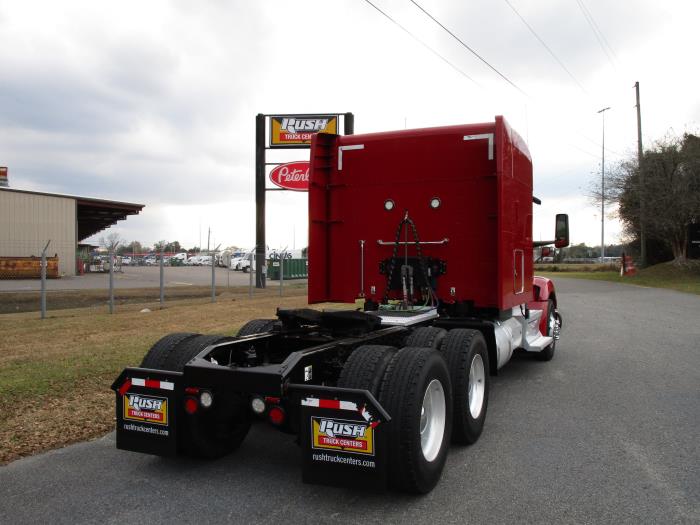 2022 Peterbilt 579-6