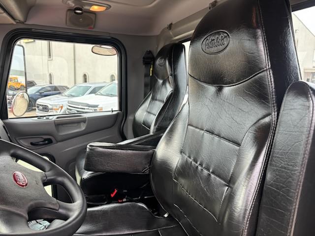2020 Peterbilt 348-9