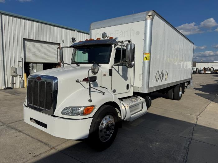 2020 Peterbilt 337-1