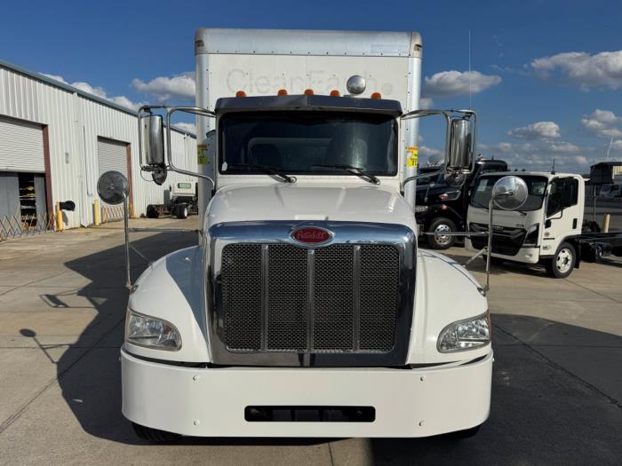 2020 Peterbilt 337-2