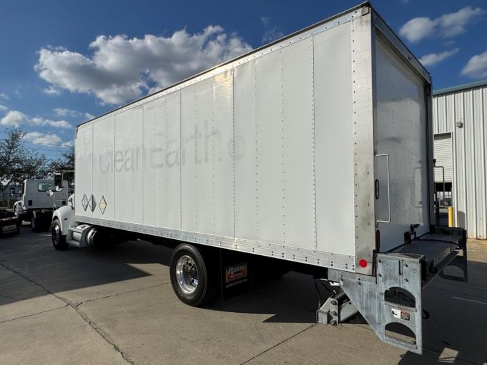 2020 Peterbilt 337-7