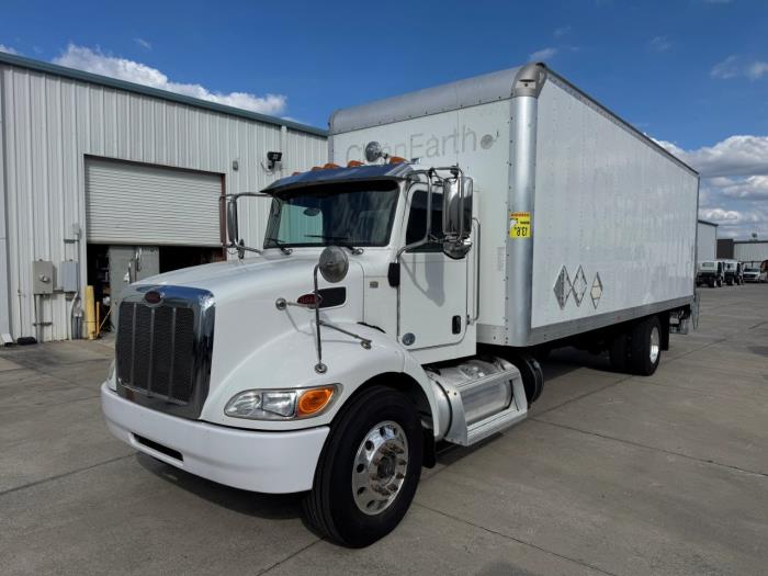 2020 Peterbilt 337-1