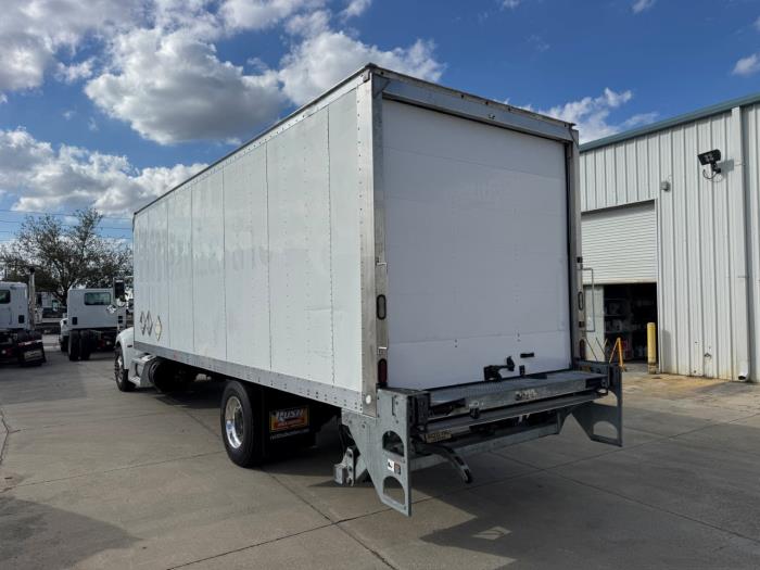 2020 Peterbilt 337-7