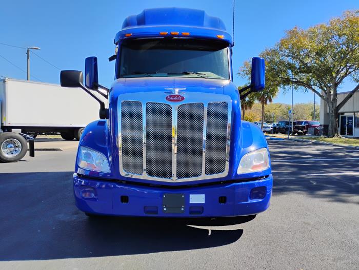 2022 Peterbilt 579-1