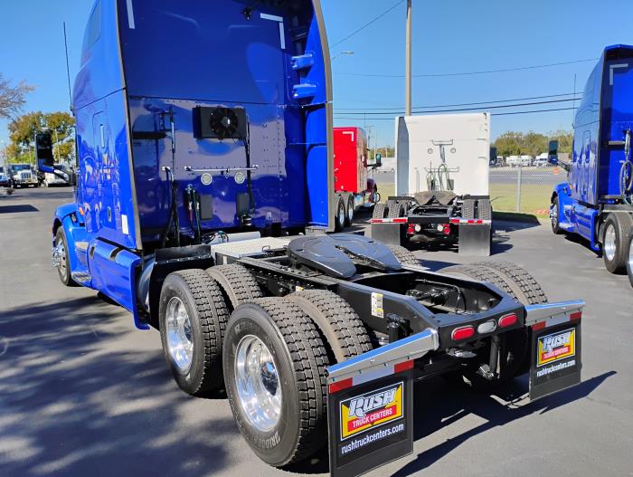 2022 Peterbilt 579-5