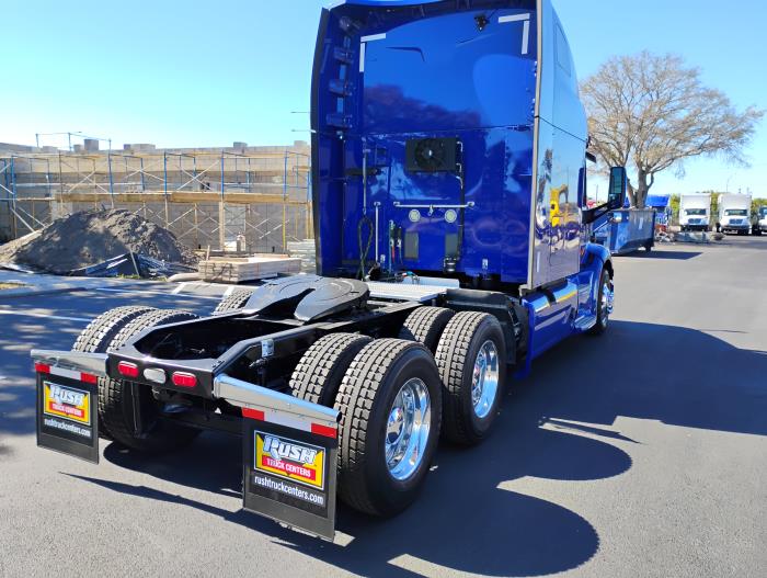 2022 Peterbilt 579-7