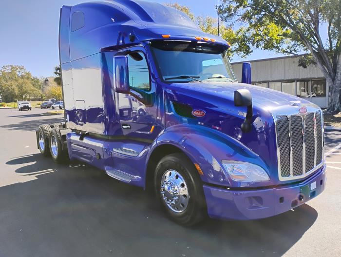 2022 Peterbilt 579-11