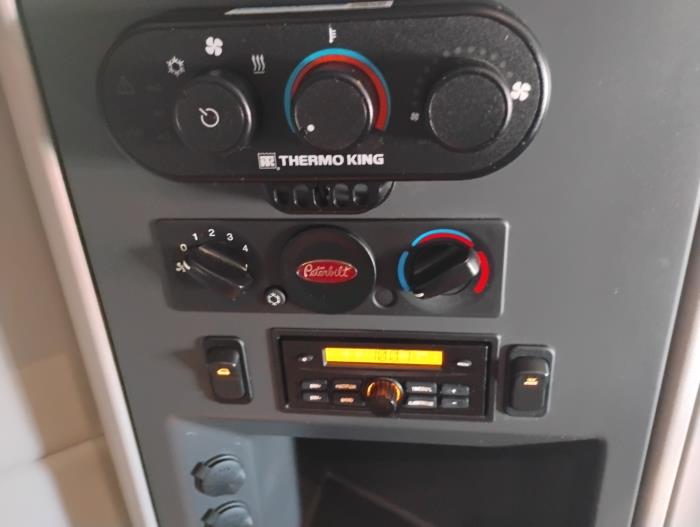 2022 Peterbilt 579-31