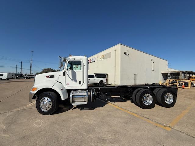 2019 Peterbilt 348-6