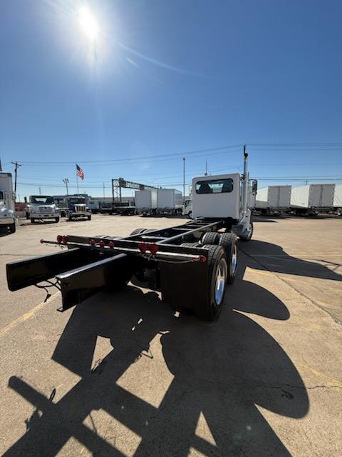 2019 Peterbilt 348-9