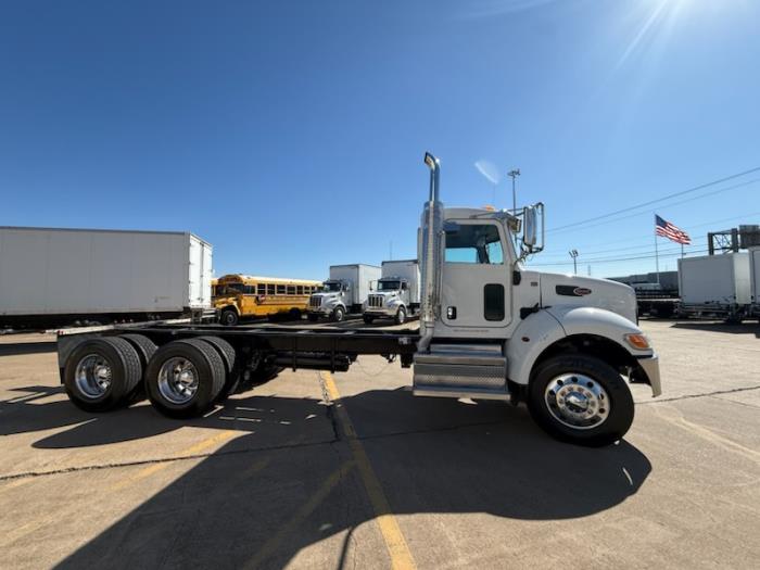 2019 Peterbilt 348-10