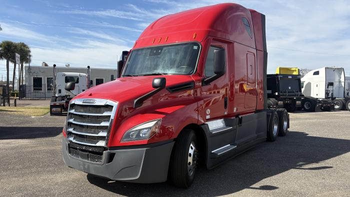 2022 Freightliner Cascadia-1