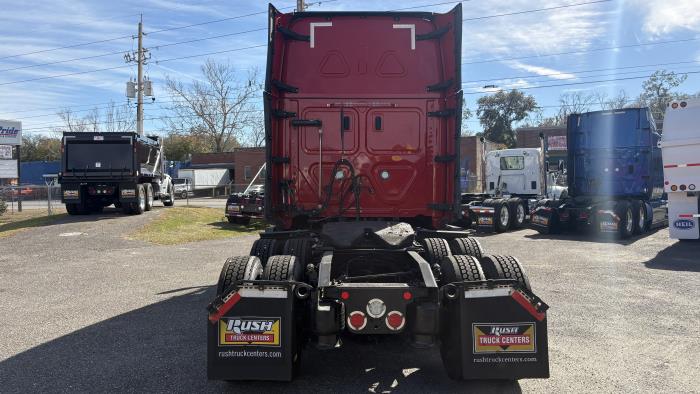 2022 Freightliner Cascadia-4
