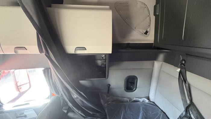 2022 Freightliner Cascadia-14