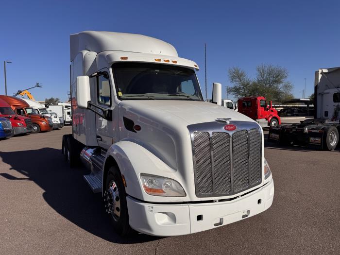 2022 Peterbilt 579-7