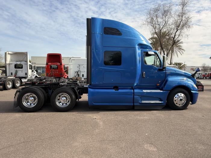 2022 International LT625-6