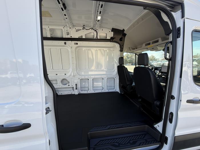 2026 Ford Transit-350-9