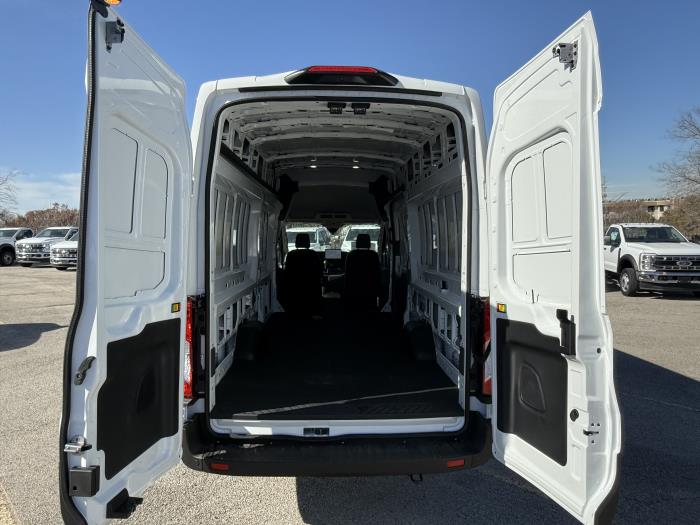 2026 Ford Transit-350-9