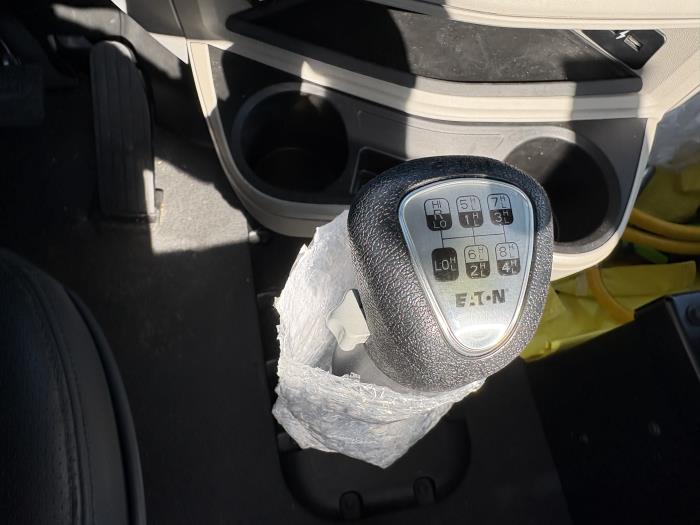 2027 Peterbilt 567-13