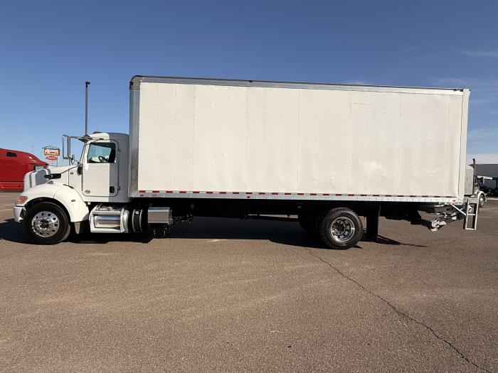 2020 Peterbilt 337-2