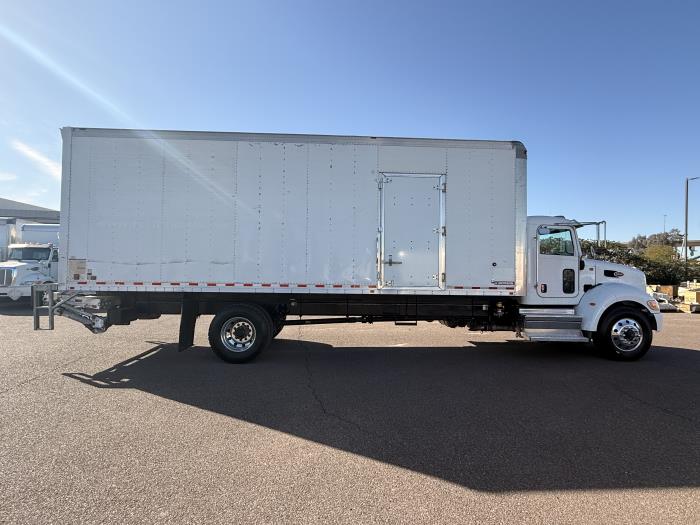 2020 Peterbilt 337-5