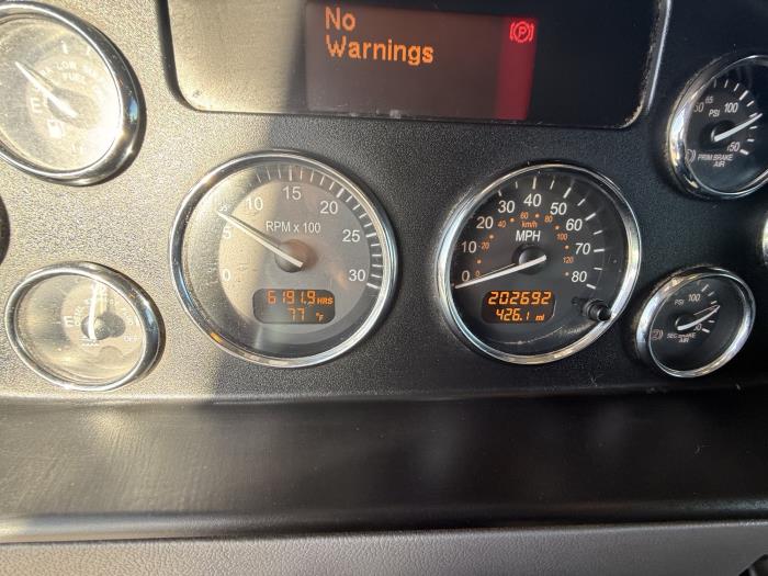 2020 Peterbilt 337-13