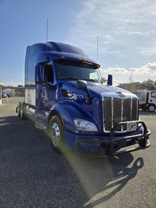 2022 Peterbilt 579-2