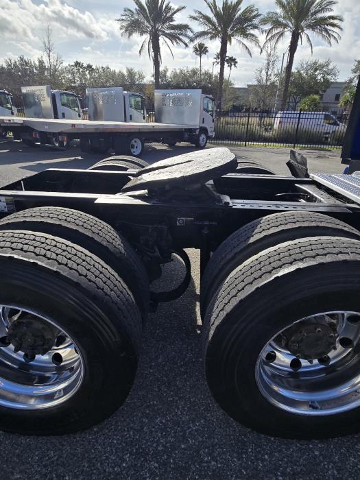 2022 Peterbilt 579-4